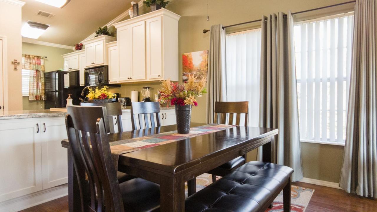 2Br Walk-In - Central Location - Free Tickets Included - Fc41-17 Branson Kültér fotó